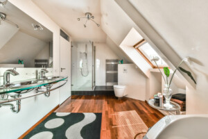 arredamento bagno econimico ma elegante