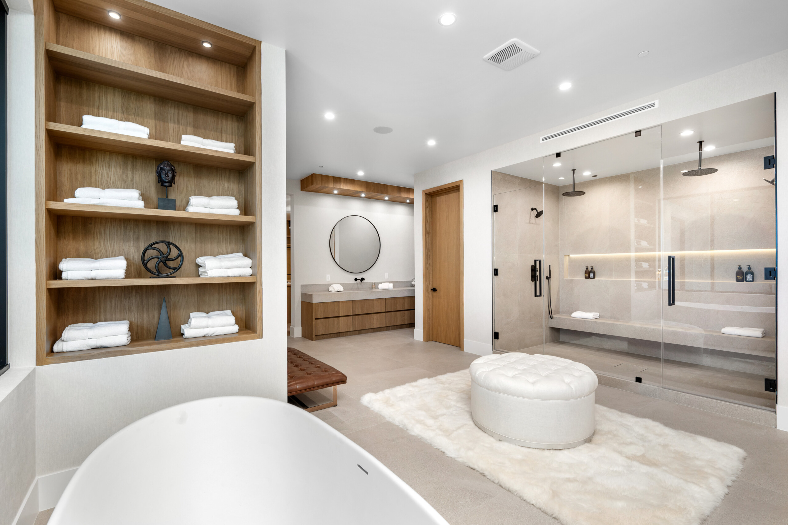 tendenze arredamento bagno 2025 illuminazione e mobili bagno